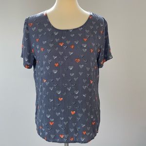 💛 Banana Republic Blouse, Gray w/Orange Hearts 💛
